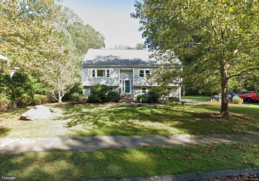 9 Pond View Cir, Sharon, MA 02067 - photo 1