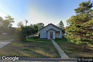113 3rd St NW, Kenmare, ND 58746