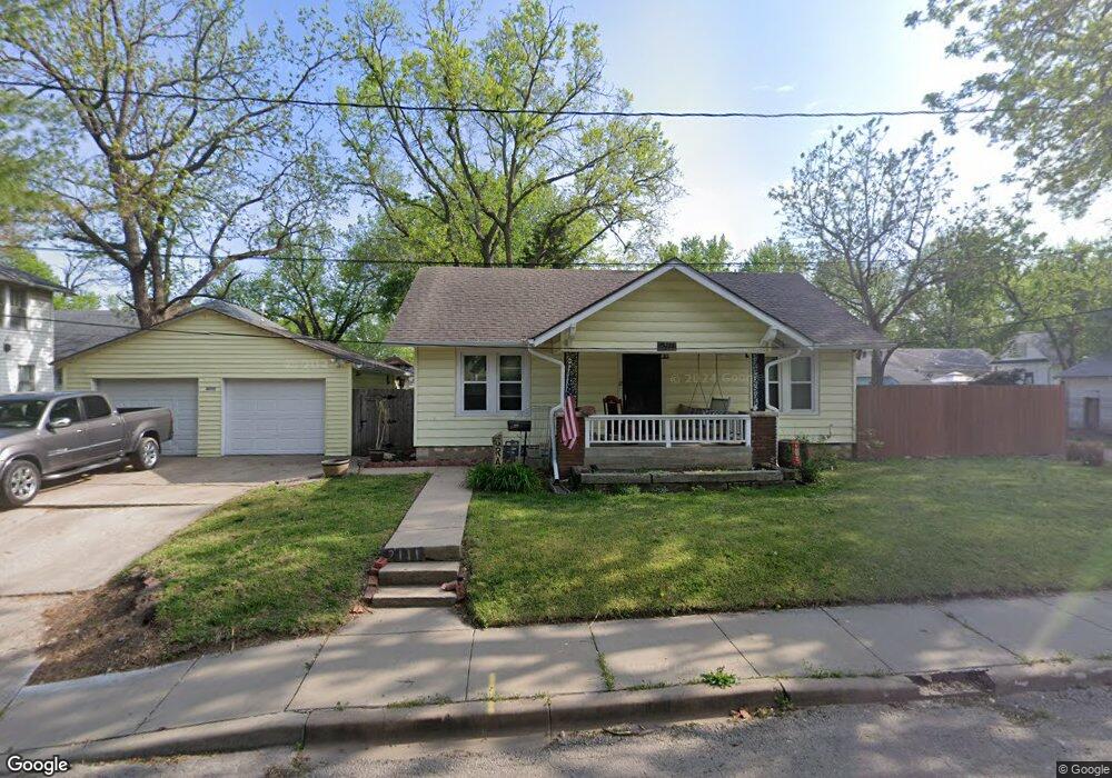 2111 SW Duane St, Topeka, KS 66606 - photo 1
