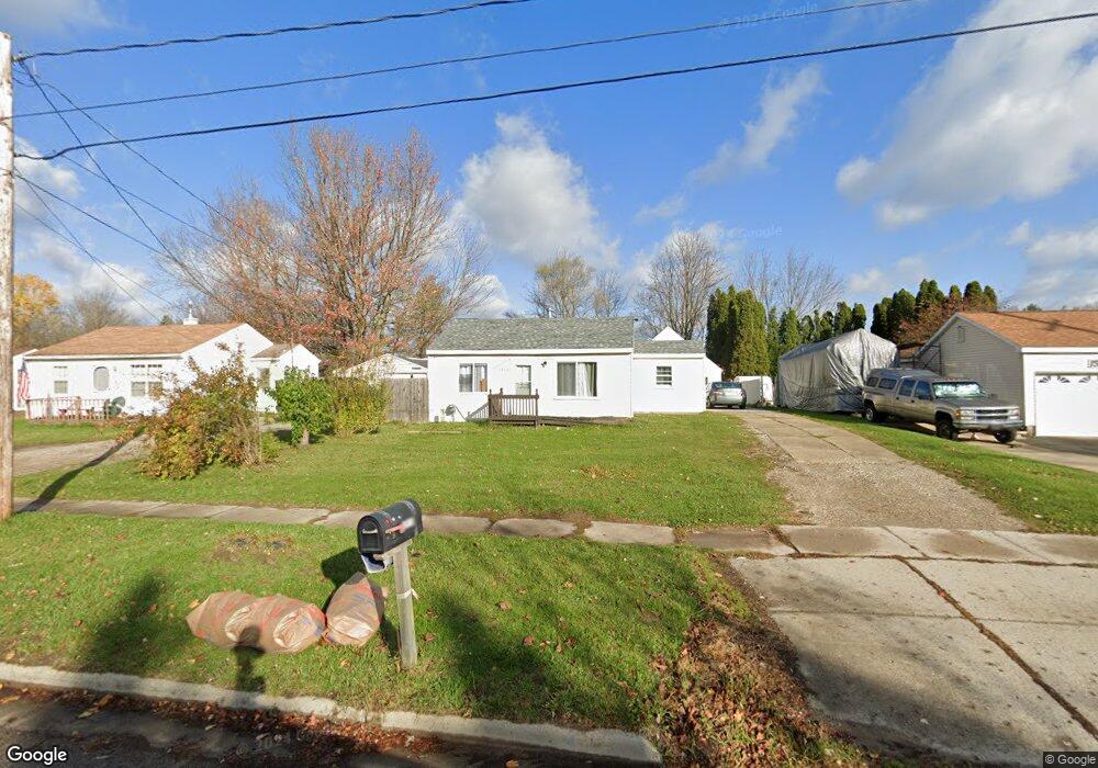 1918 W Miller Rd, Lansing, MI 48911 - photo 1