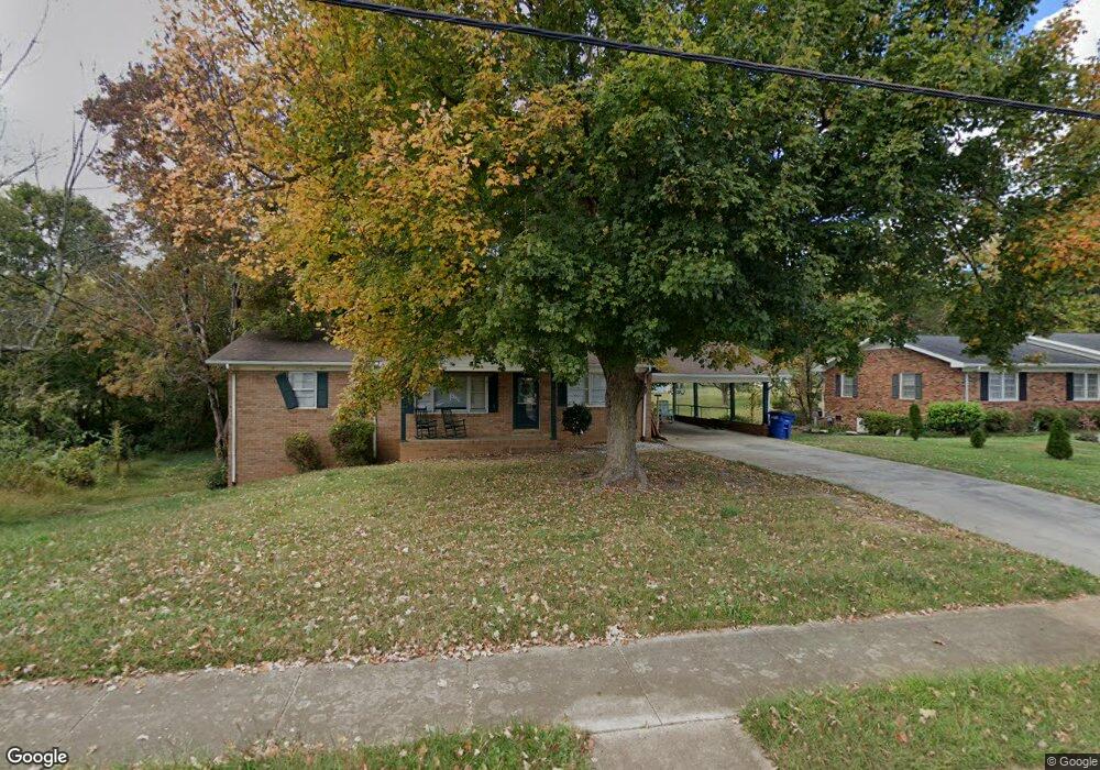 729 Brookdale Dr, Statesville, NC 28677 - photo 1