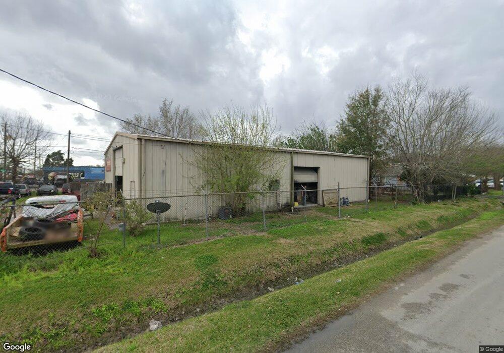 10111 Bauman Rd, Houston, TX 77076 - photo 1