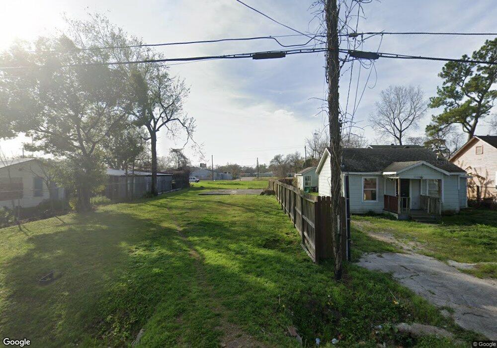 2204 Linder St, Houston, TX 77026 - photo 1