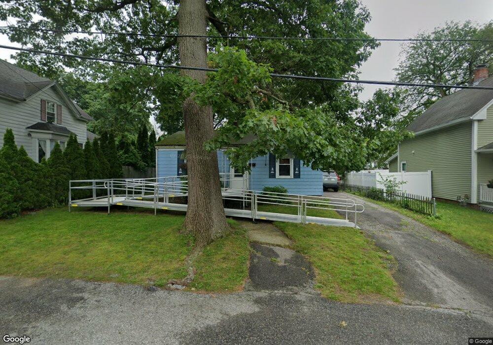 218 Jefferson St, Warwick, RI 02888 - photo 1