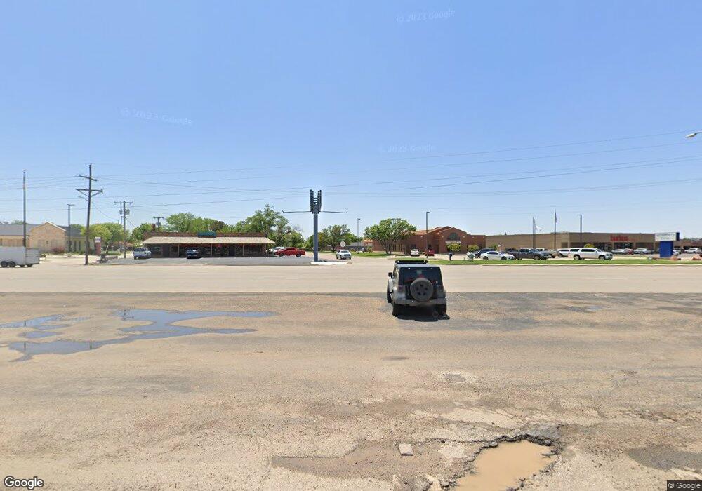 3212 Olton Rd, Plainview, TX 79072 - photo 1