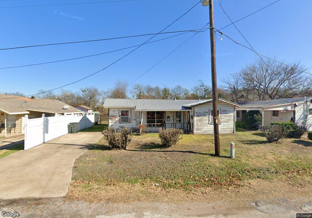 804 N Shawnee St, Ennis, TX 75119 - photo 1