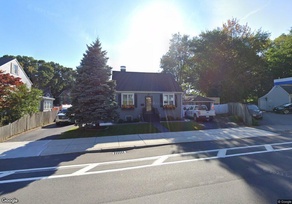 526 Winthrop St, Medford, MA 02155 - photo 1