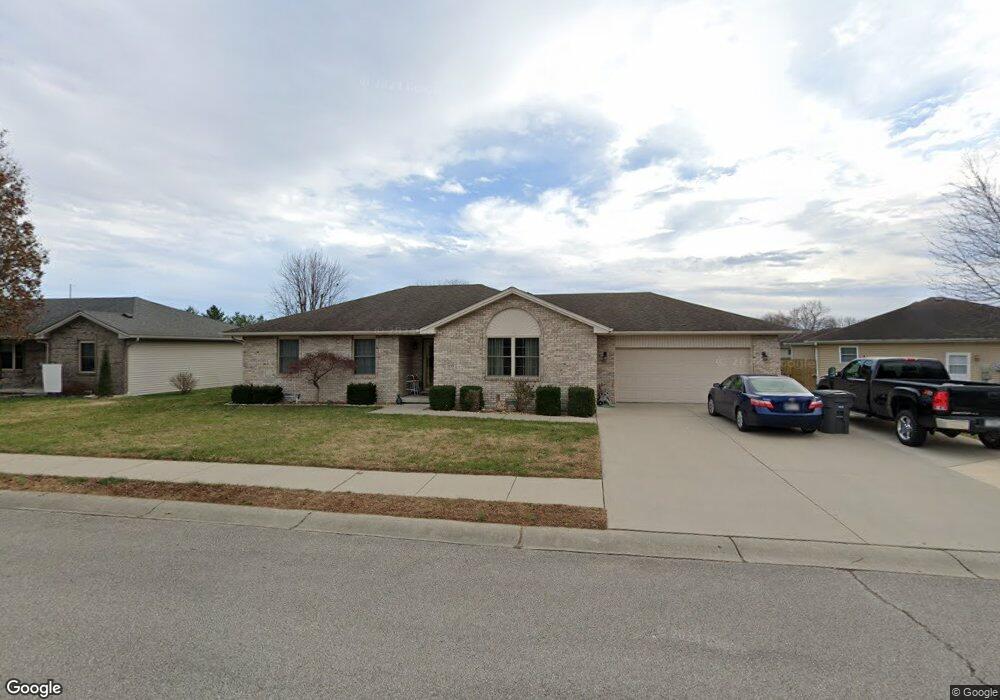 1177 Darcis Dr, Seymour, IN 47274 - photo 1