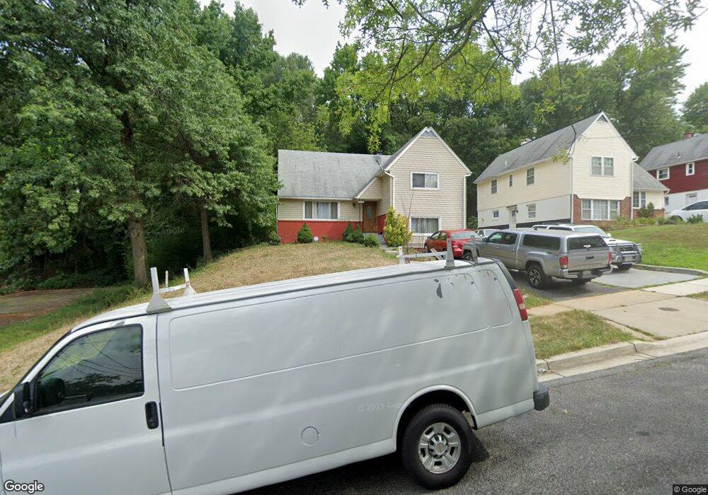 6000 Mustang Dr, Riverdale, MD 20737 - photo 1