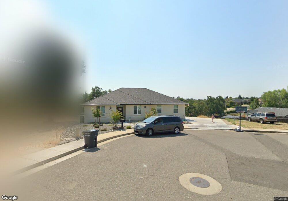 1195 Hillcrest Place, Redding, CA 96001 - photo 1