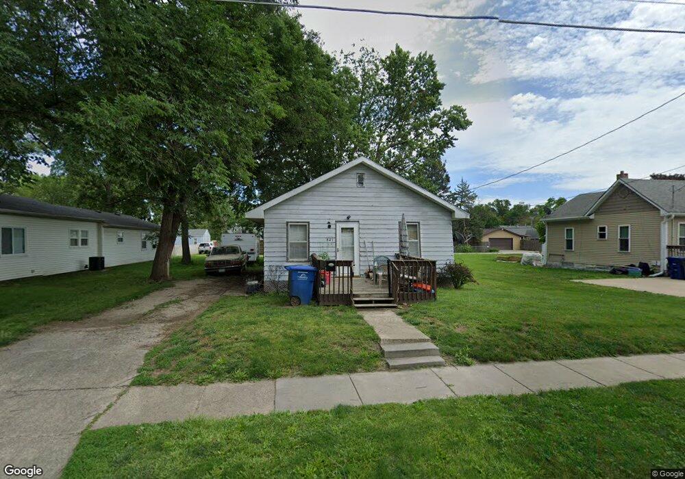 821 E 24th Ct, Des Moines, IA 50317 - photo 1