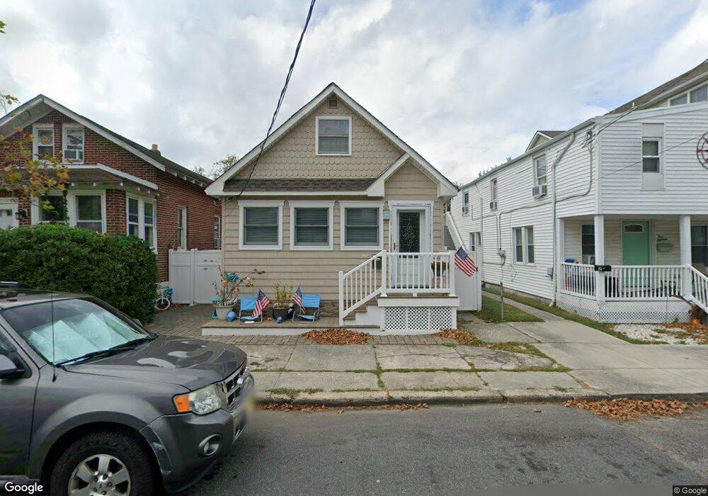 416 W Roberts Ave, Wildwood, NJ 08260 - photo 1