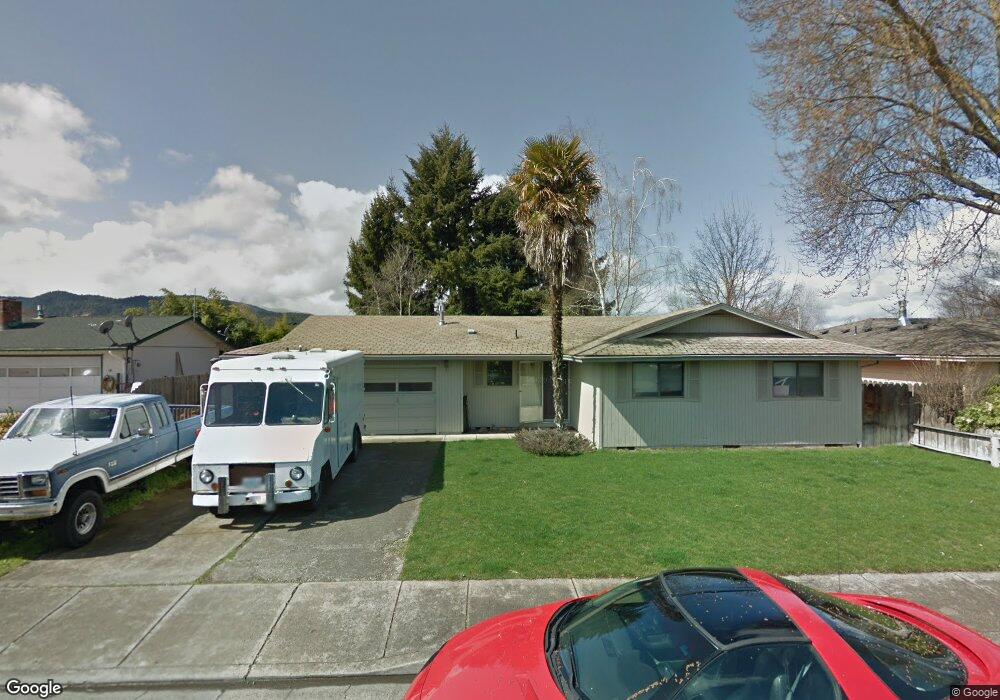 1827 Marys Way, Central Point, OR 97502 - photo 1