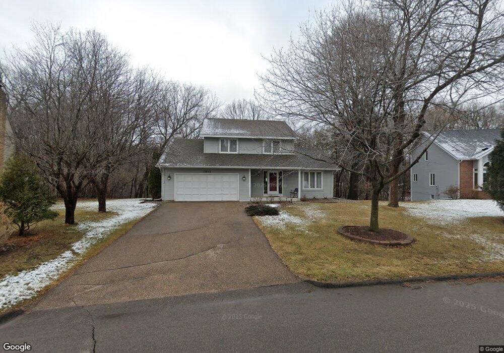 17540 Barrington Ct, Minnetonka, MN 55345 - photo 1