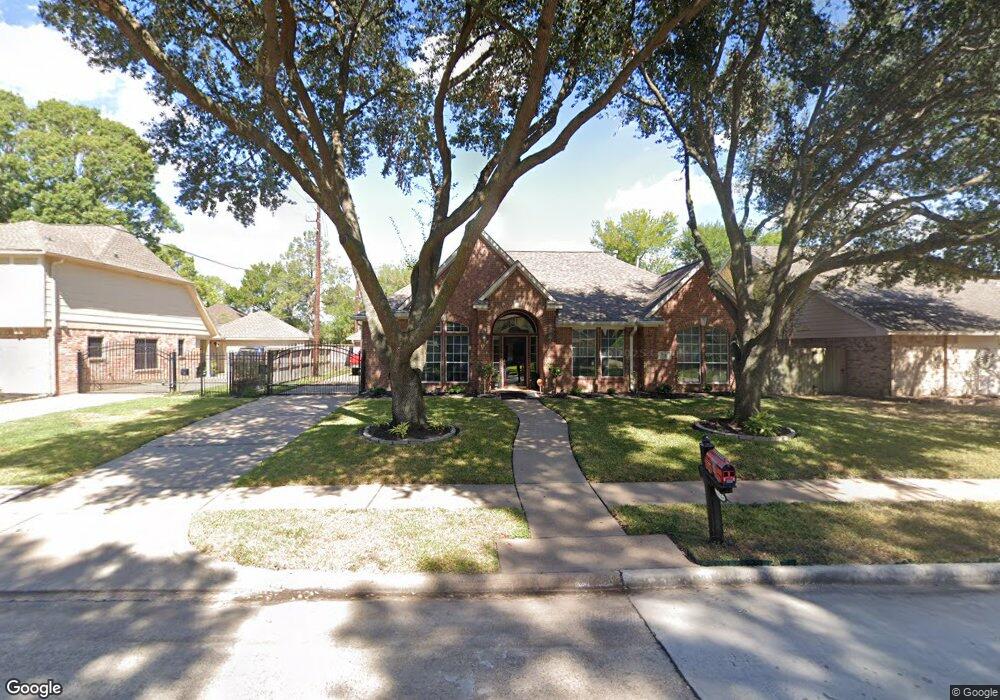 7727 Club Lake Dr, Houston, TX 77095 - photo 1