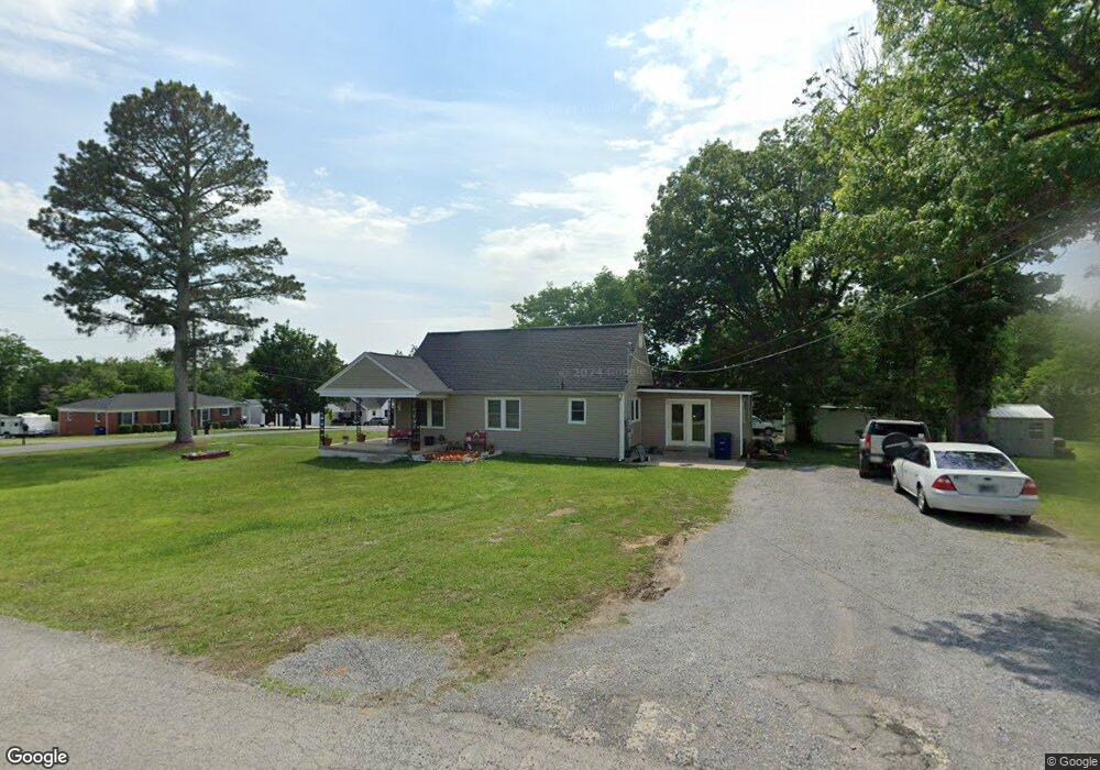 217 Hickory Dr, Shelbyville, TN 37160 - photo 1