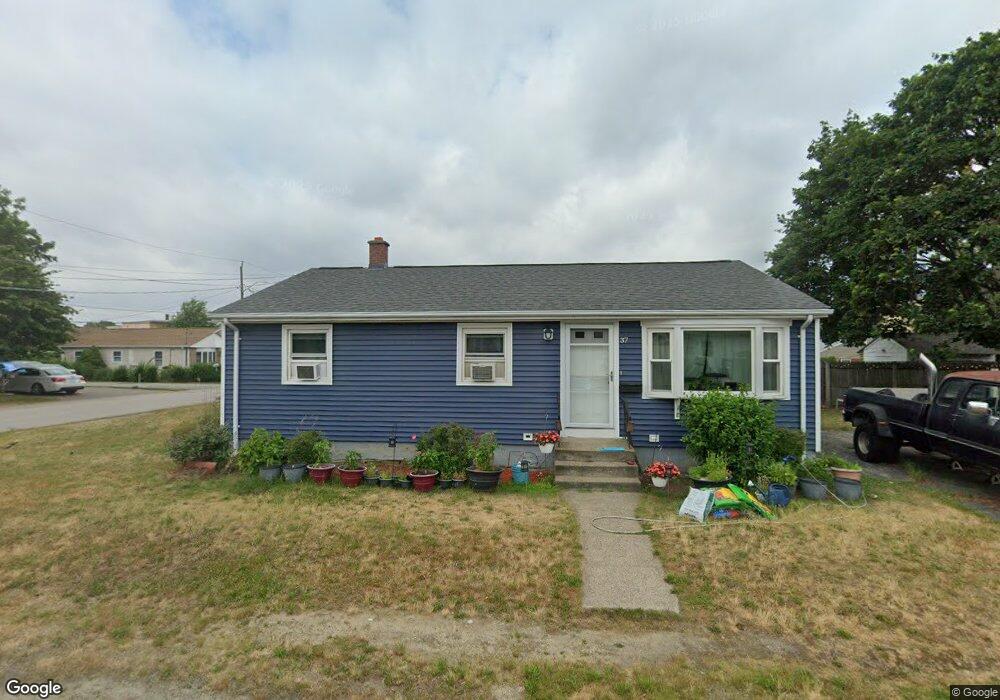 37 Field St, Pawtucket, RI 02860 - photo 1