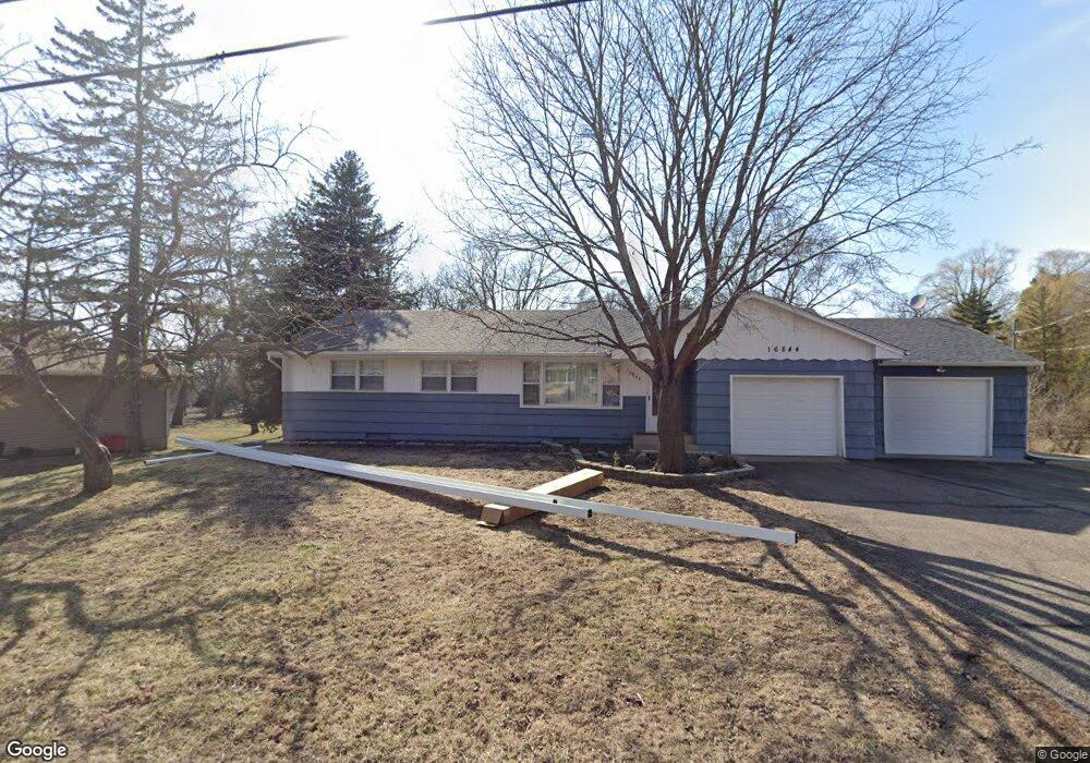 16844 Scenic Ln N, Minnetonka, MN 55345 - photo 1