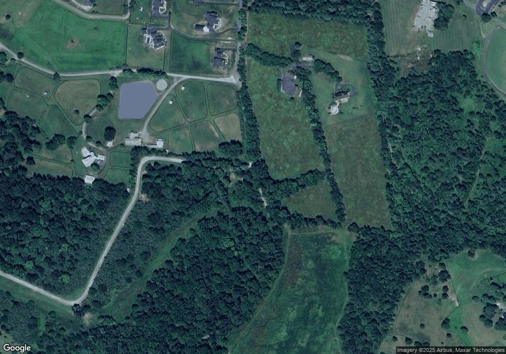 17765 Lakefield Rd, Round Hill, VA 20141 - photo 1