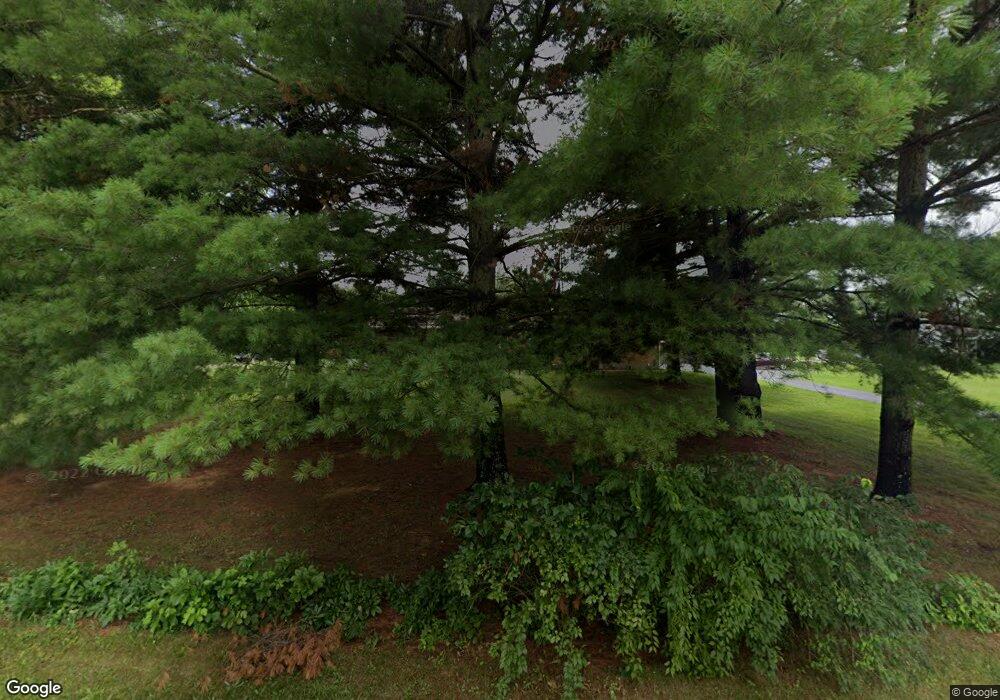 995 Lower Bellbrook Rd, Xenia, OH 45385 - photo 1