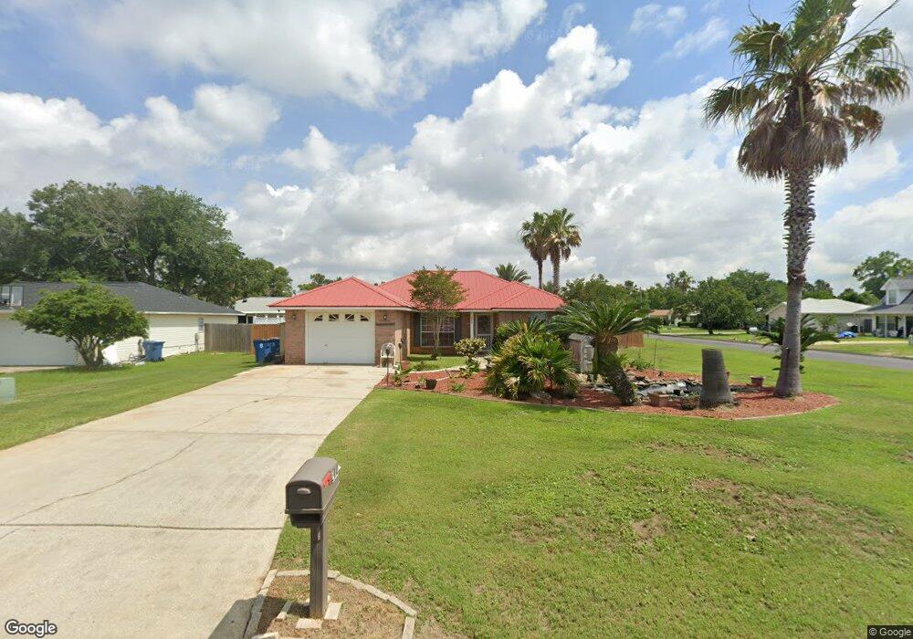 220 Harrison Cir, Gulf Shores, AL 36542 - photo 1