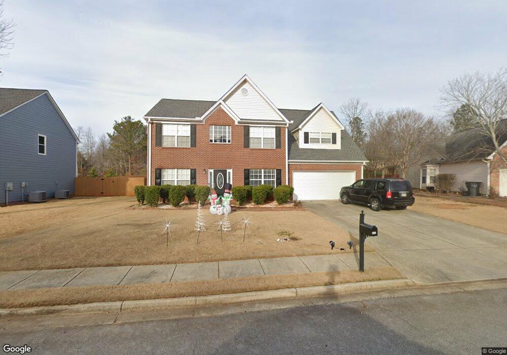 4021 Oak Crossing Dr, Suwanee, GA 30024 - photo 1