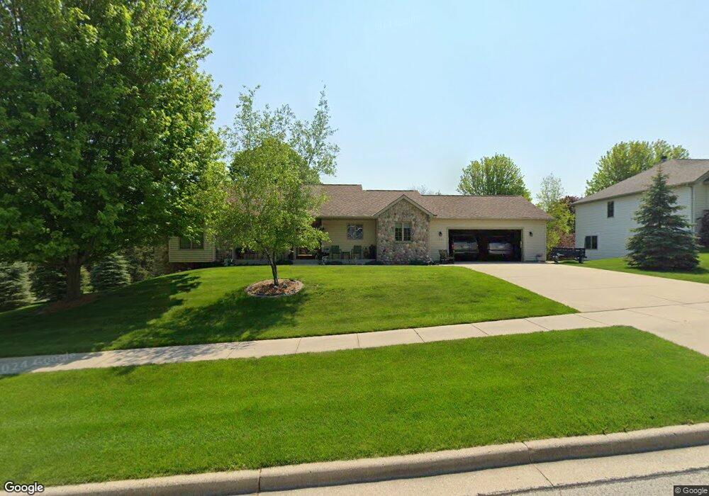 1527 Wolf Dr, West Bend, WI 53090 - photo 1