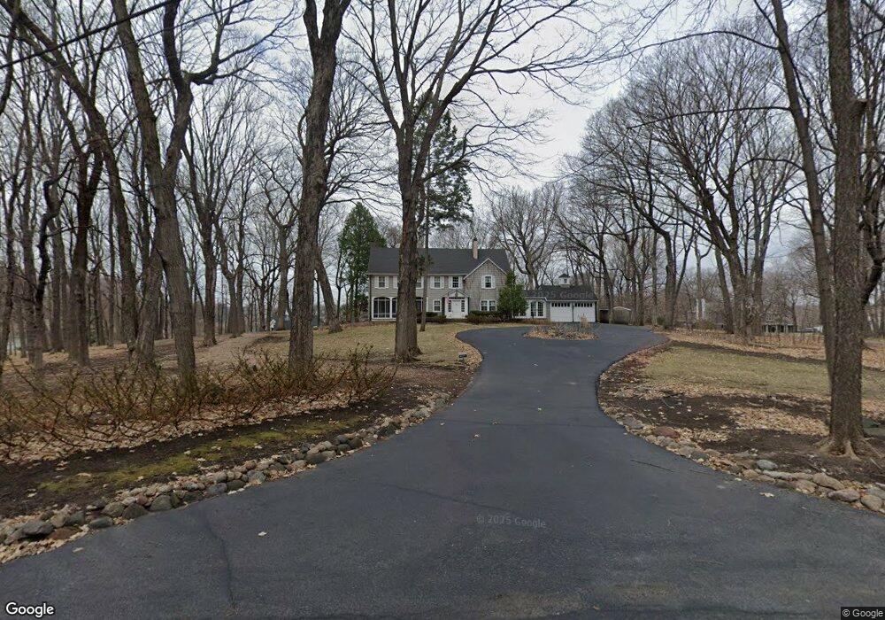 2840 Woolsey Ln, Wayzata, MN 55391 - photo 1