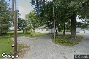 303 W 3rd St, Ewing, IL 62836
