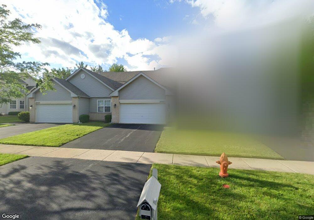 2023 Tamahawk Ln unit 2023, Naperville, IL 60564 - photo 1