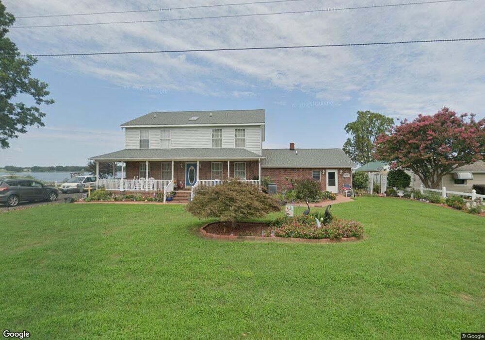 19 Gun Club Rd, Colonial Beach, VA 22443 - photo 1