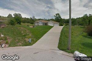 110 Sharon Dr, Crescent, IA 51526