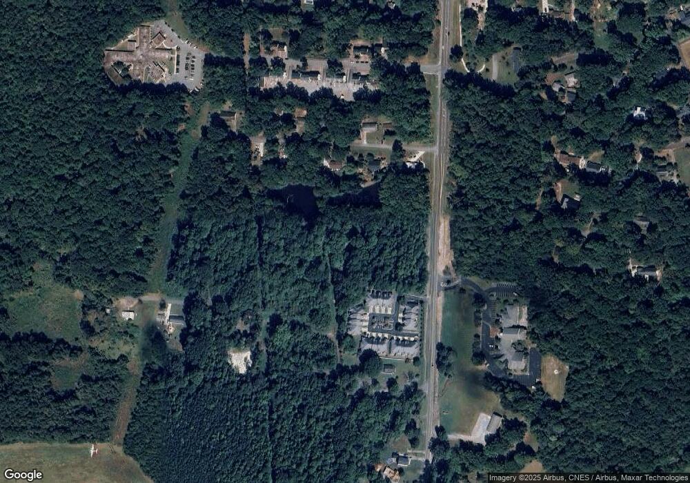 715 Lakewood Dr, Siler City, NC 27344 - photo 1