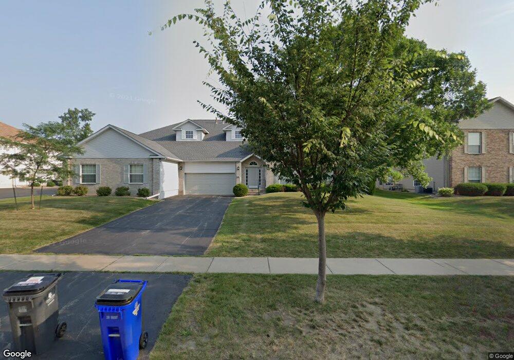 3000 Towne House Dr NE unit D, Cedar Rapids, IA 52402 - photo 1