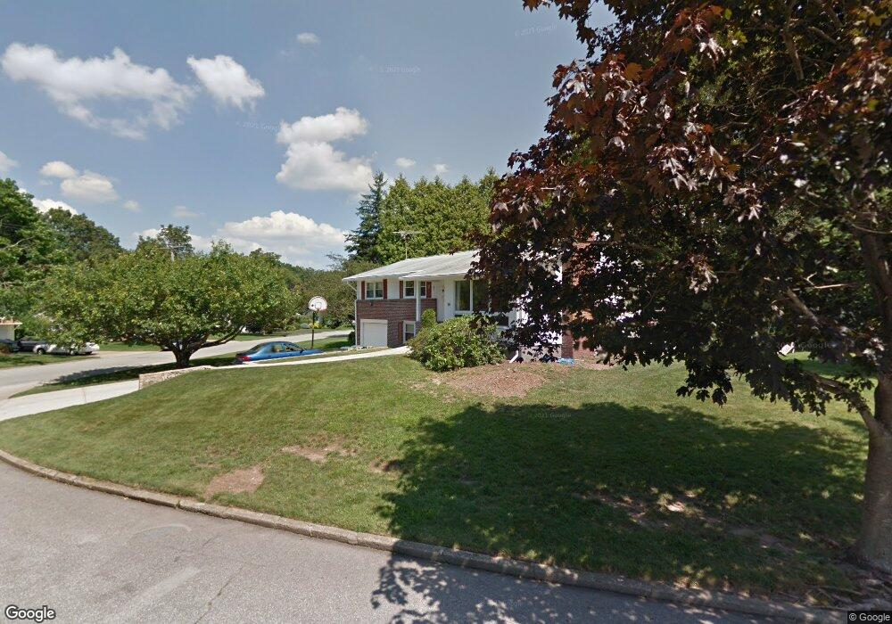 96 Sweetbriar Dr, Cranston, RI 02920 - photo 1