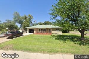 100 S Hill St, Lakin, KS 67860