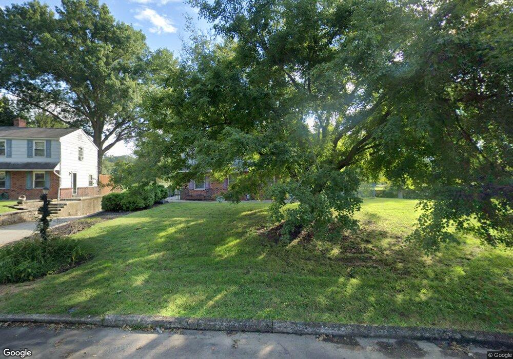 4030 Fairway Rd, Lafayette Hill, PA 19444 - photo 1