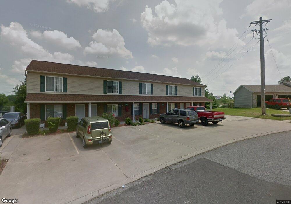 205 Wheat Ct unit 215, Crittenden, KY 41030 - photo 1