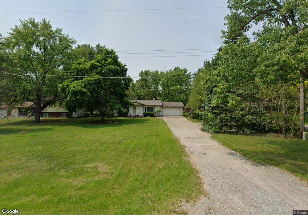 8373 N Mckinley Rd, Flushing, MI 48433 - photo 1