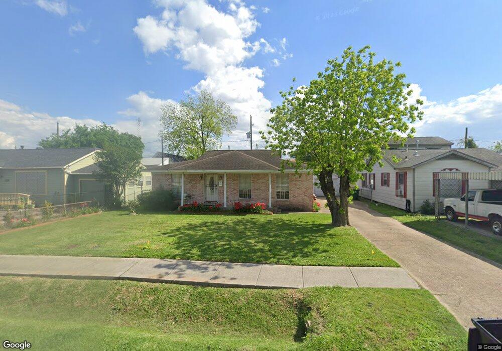 114 E 44th St, Houston, TX 77018 - photo 1