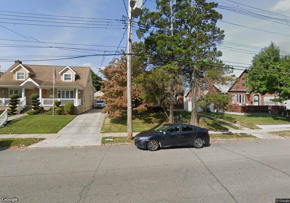 2034 154th St, Whitestone, NY 11357 - photo 1