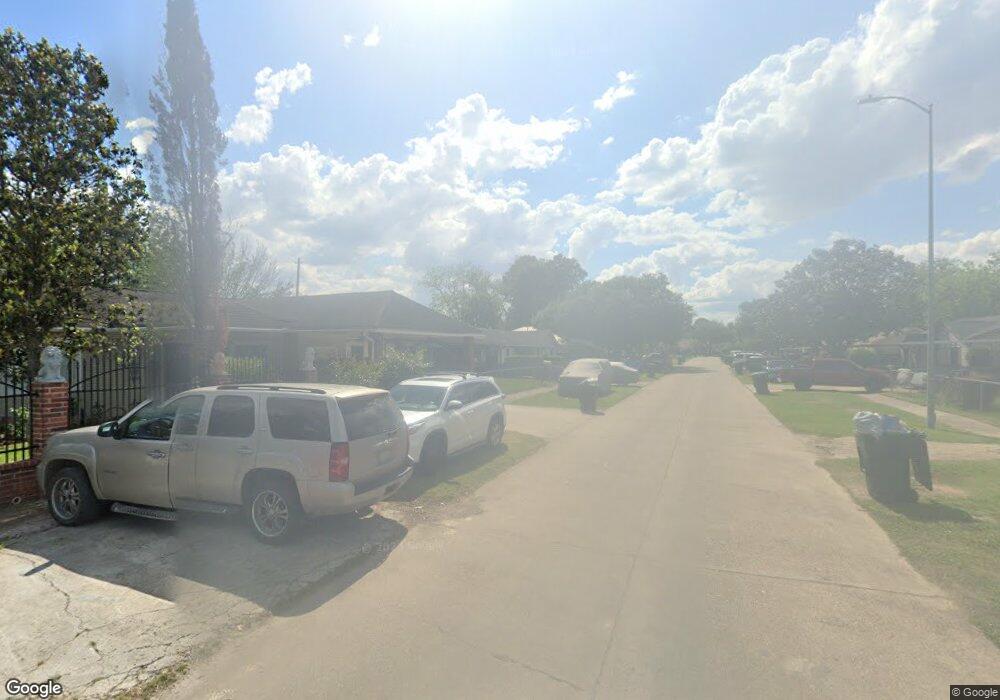 238 Lena Dr, Houston, TX 77022 - photo 1