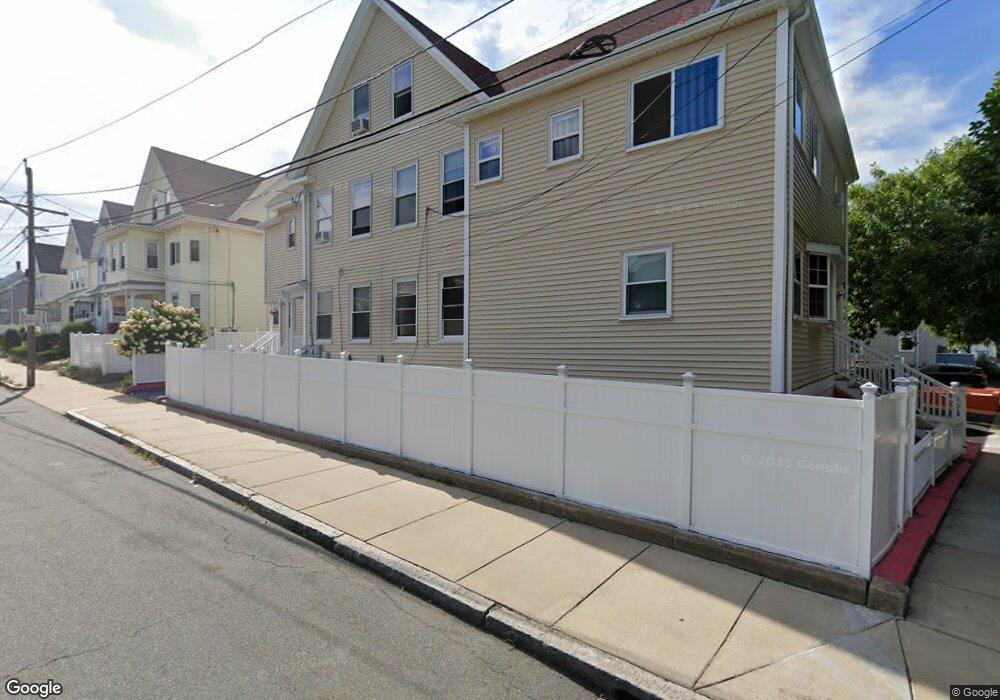 49 Walnut St unit 3, Malden, MA 02148 - photo 1
