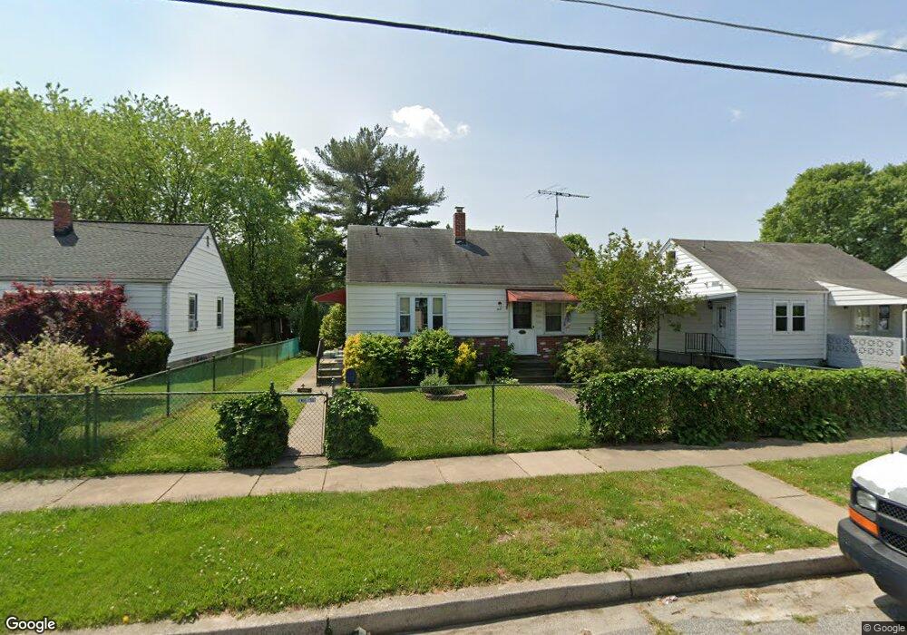 817 S Woodlynn Rd, Essex, MD 21221 - photo 1