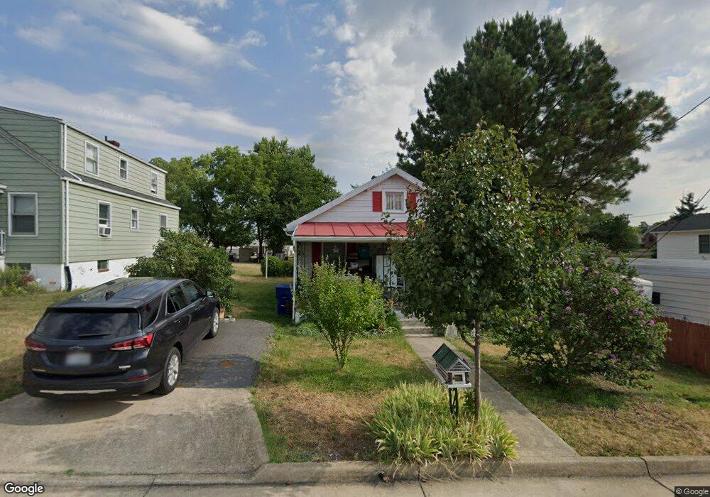 137 W 12th St, Front Royal, VA 22630 - photo 1