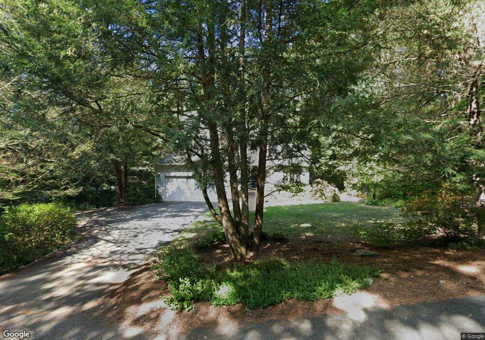 23 Teaberry Ln, Amherst, MA 01002 - photo 1