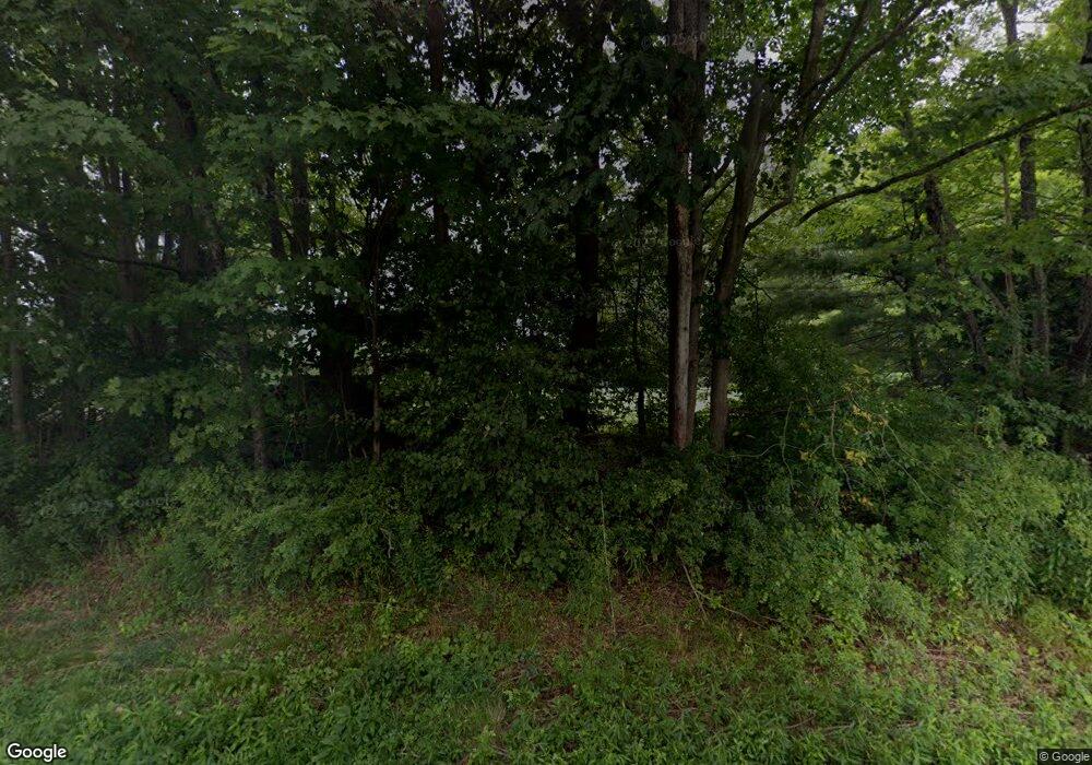 641 Maple St, Litchfield, CT 06759 - photo 1