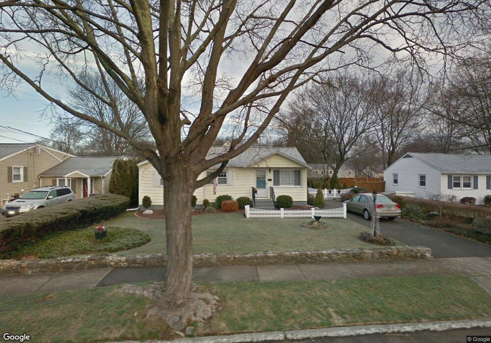 146 Pell Meadow Dr, Fairfield, CT 06824 - photo 1