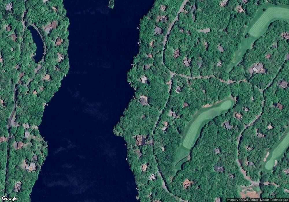 102 Fairway Dr, Hawley, PA 18428 - photo 1