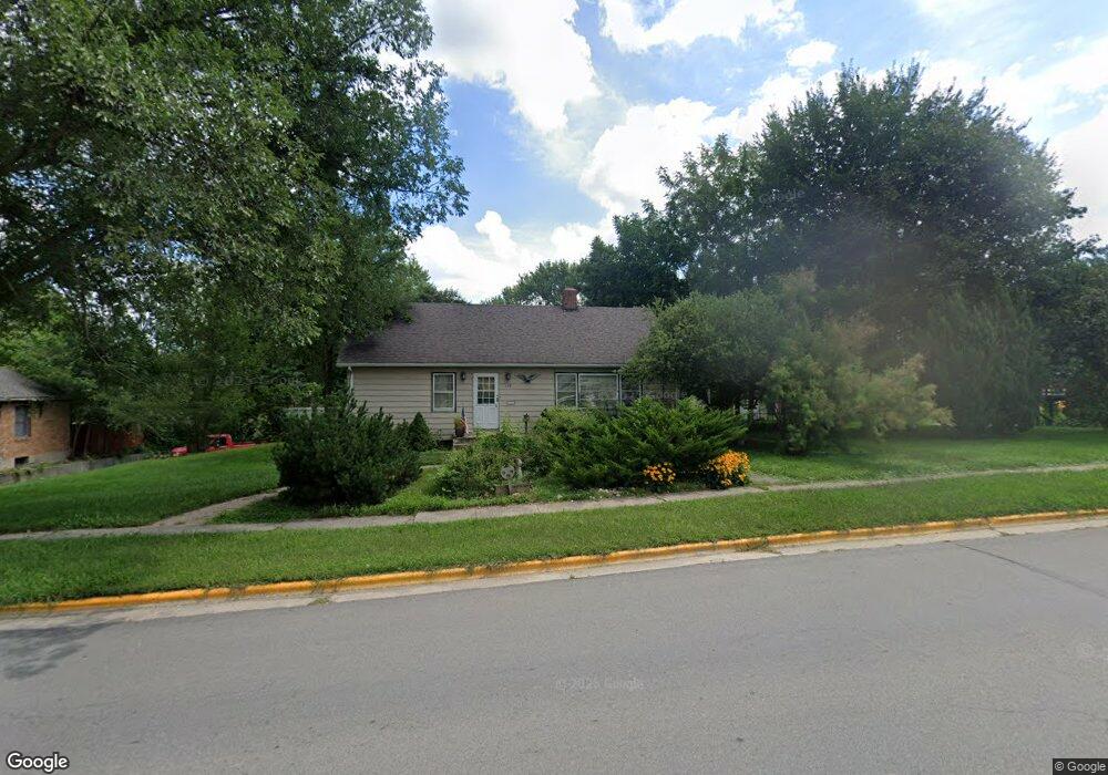 110 N Madison St, Evansville, WI 53536 - photo 1